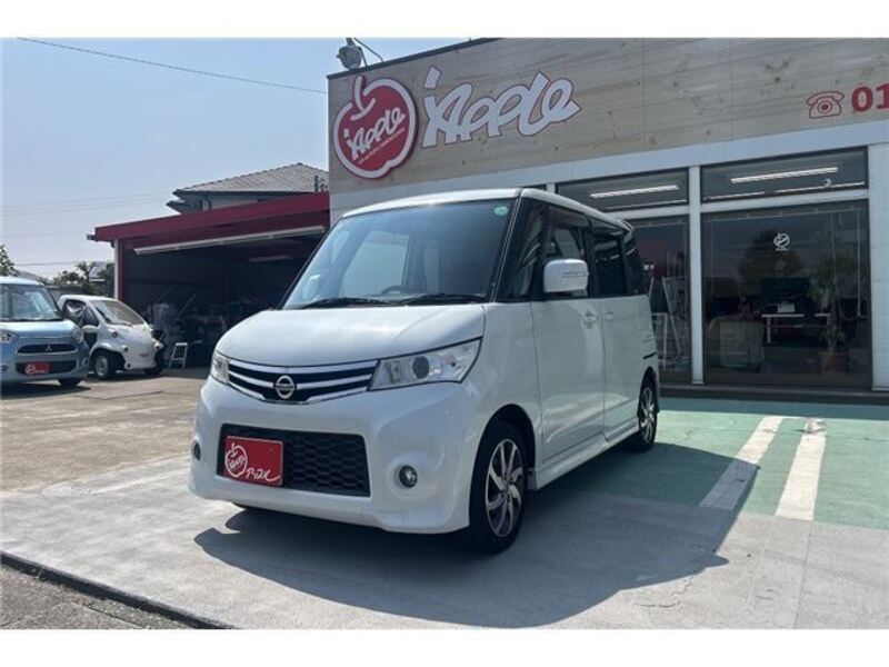 NISSAN ROOX