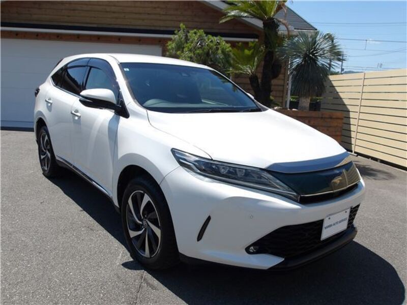 TOYOTA HARRIER