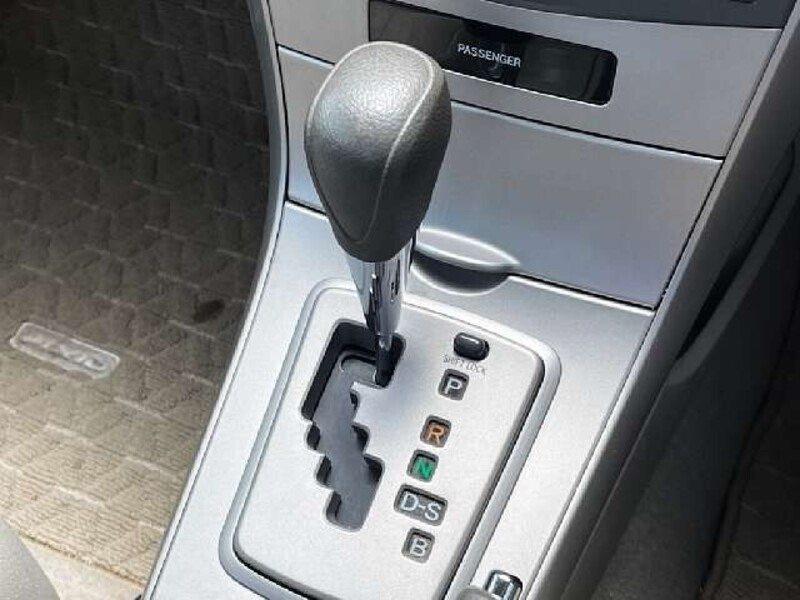 COROLLA AXIO
