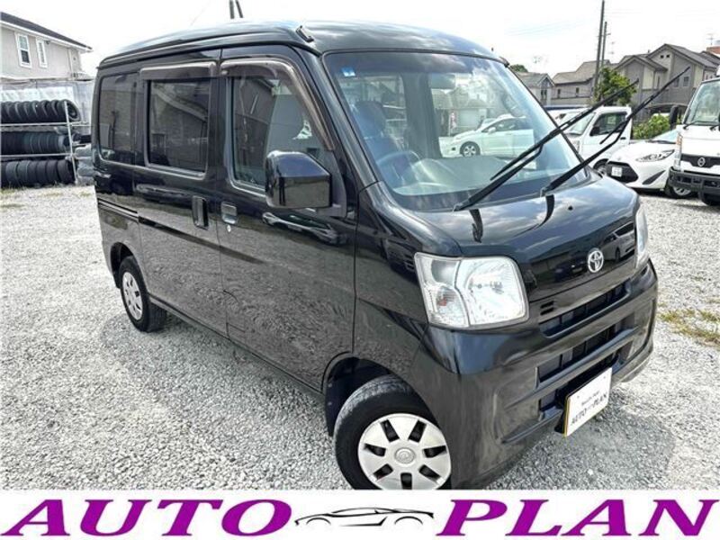 TOYOTA PIXIS VAN