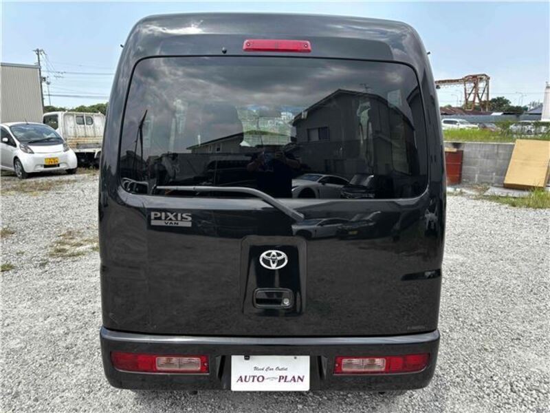 PIXIS VAN