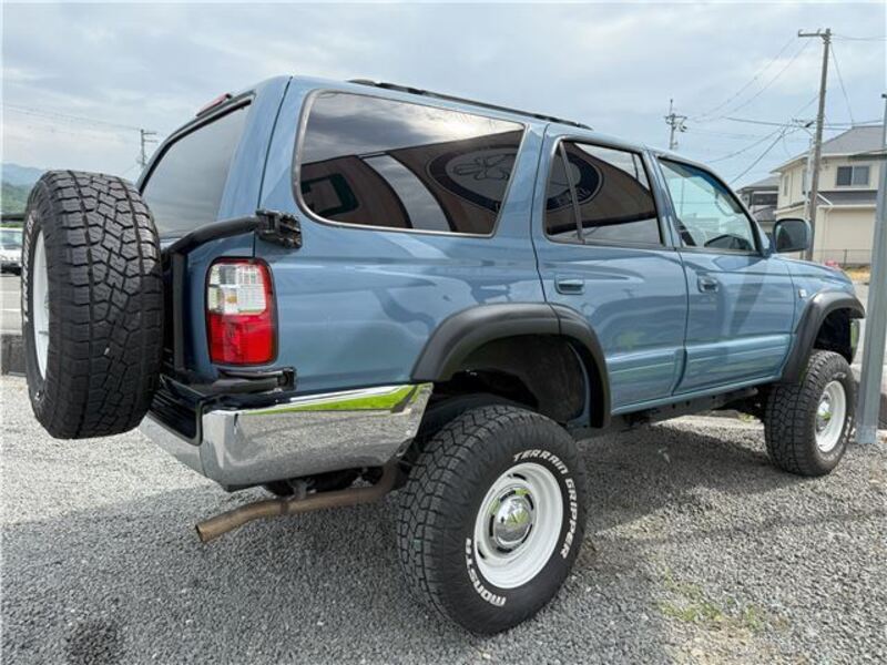 HILUX SURF