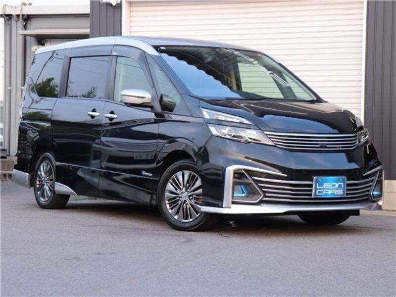 NISSAN SERENA