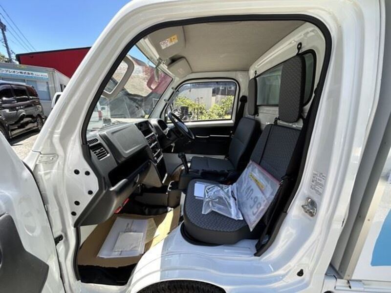 CARRY TRUCK