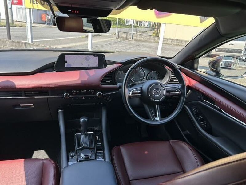 MAZDA3