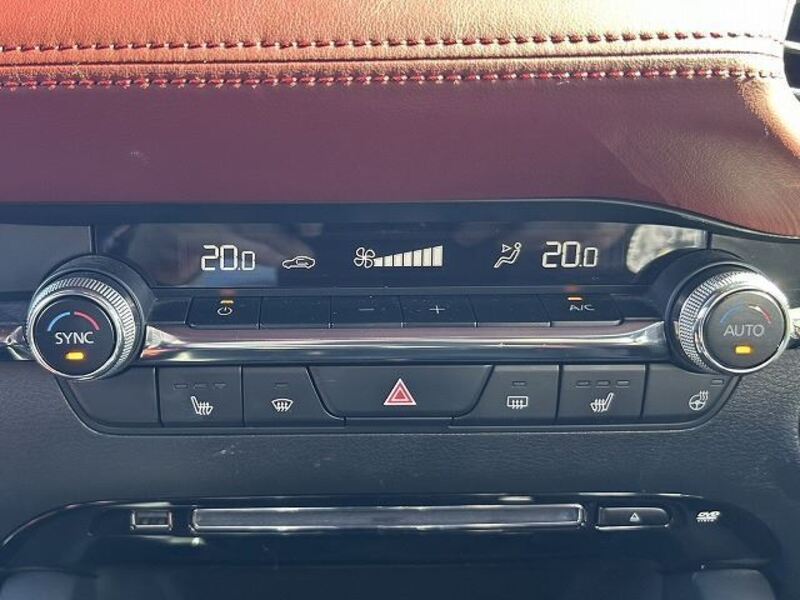 MAZDA3