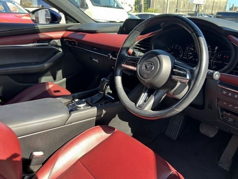 MAZDA3