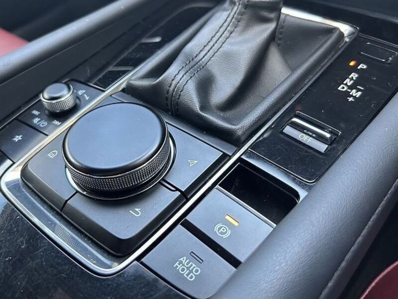 MAZDA3