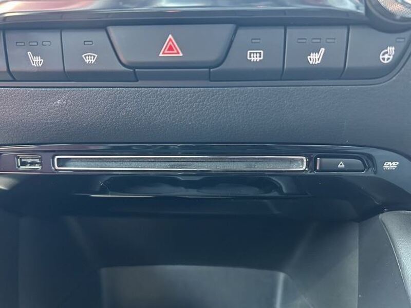 MAZDA3