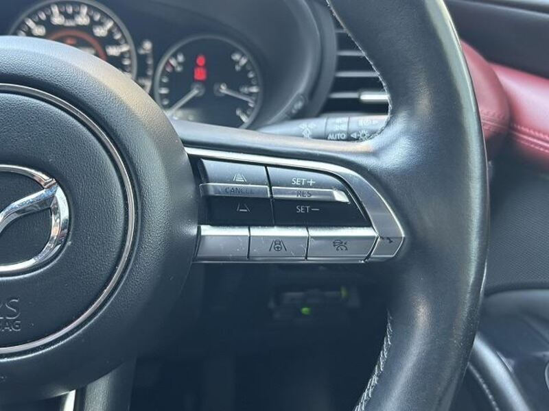 MAZDA3