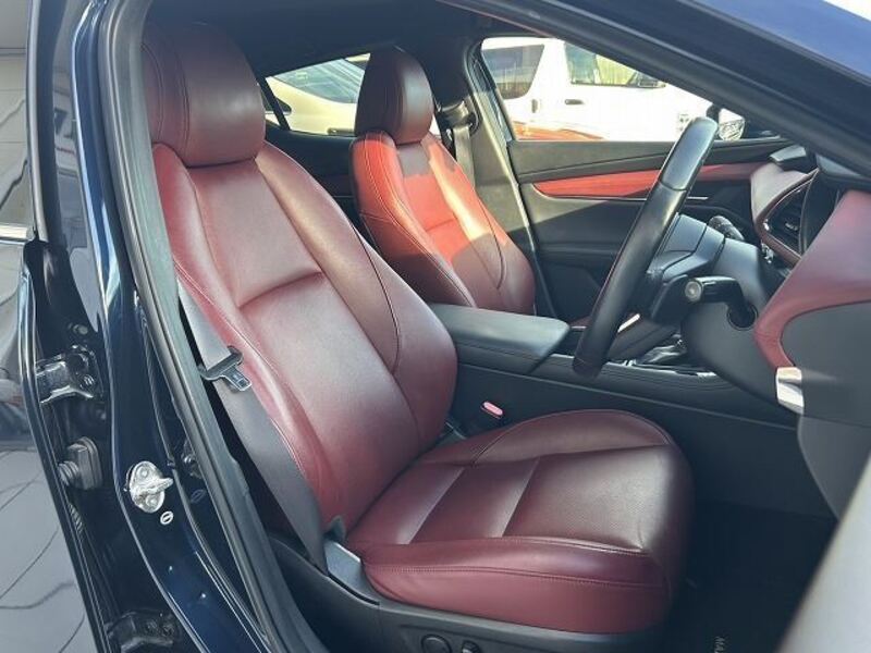 MAZDA3
