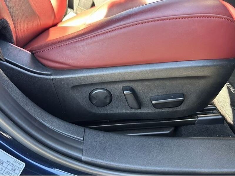 MAZDA3