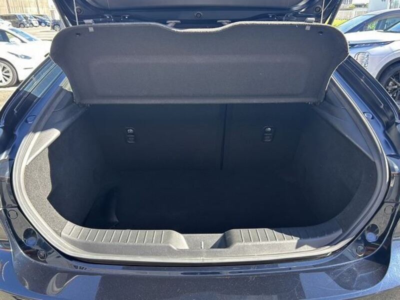 MAZDA3
