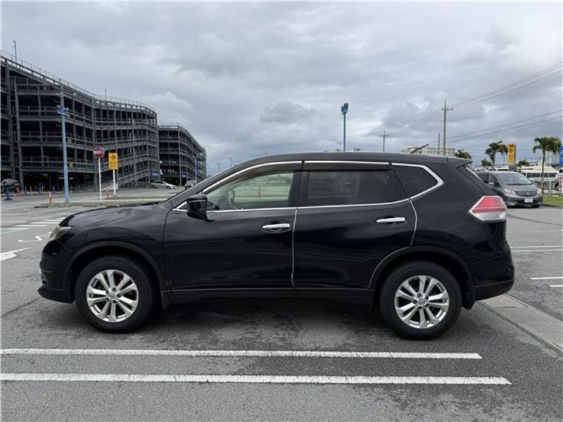 X-TRAIL