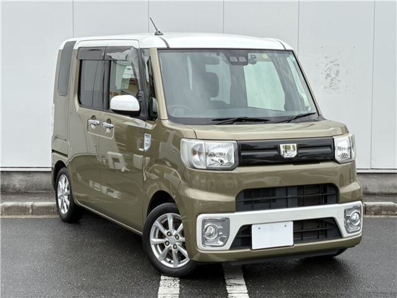 DAIHATSU WAKE