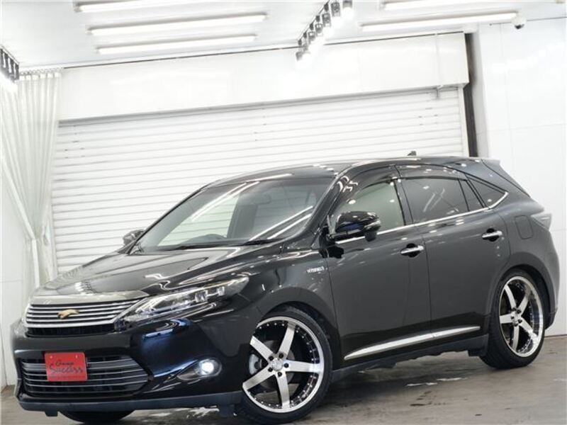 TOYOTA HARRIER