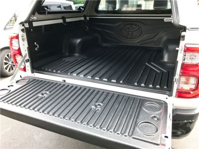 HILUX