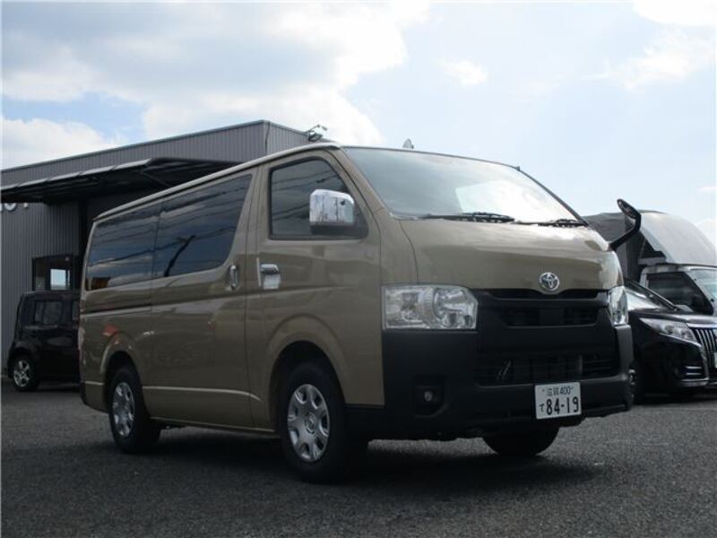 HIACE VAN