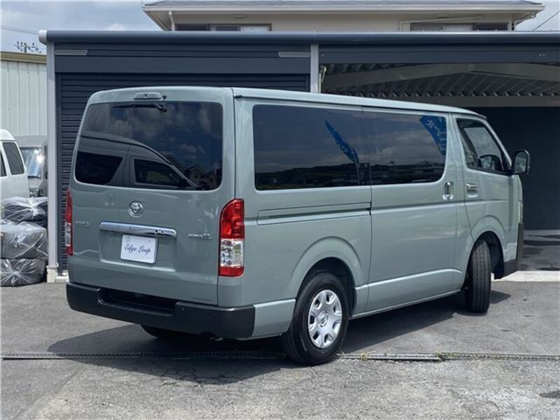 HIACE VAN