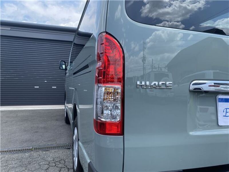 HIACE VAN