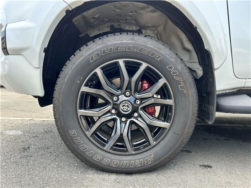 HILUX
