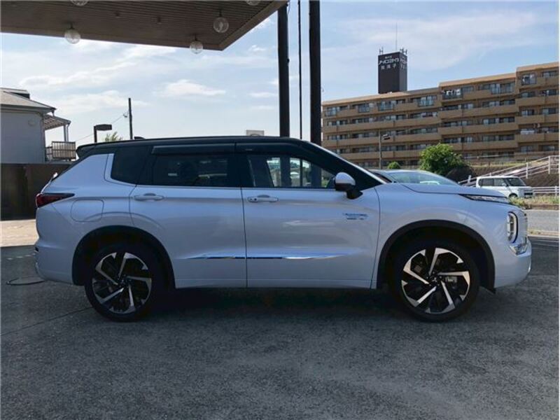 OUTLANDER PHEV