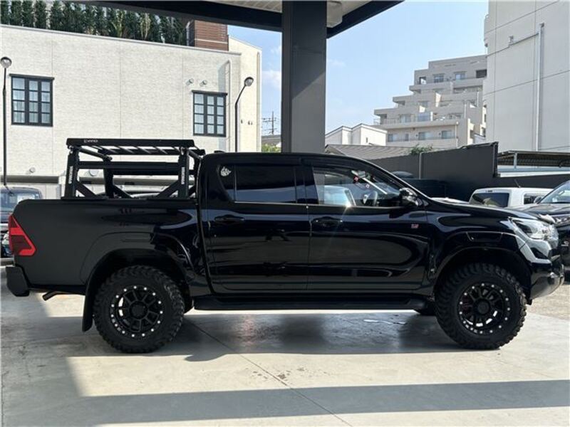 HILUX