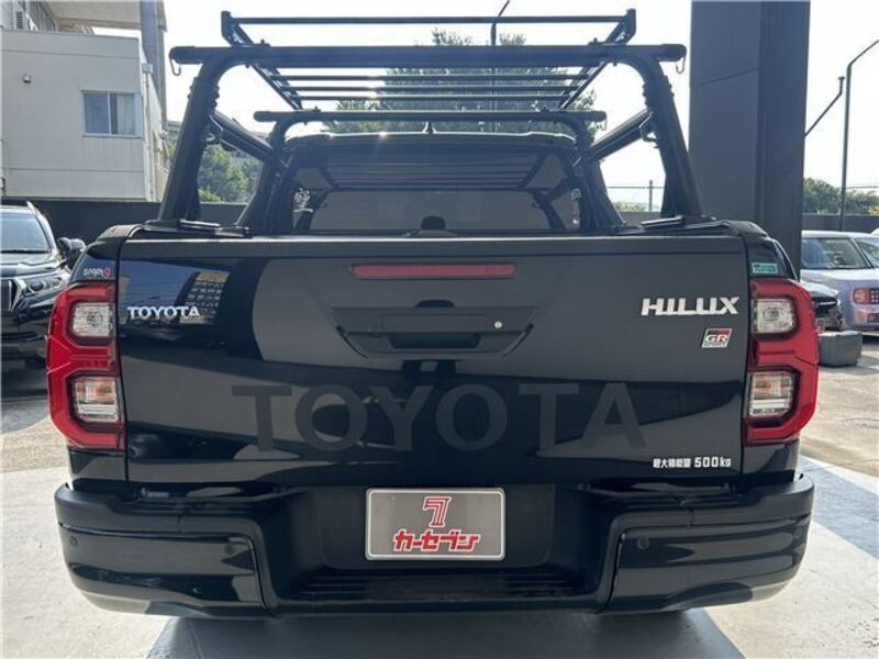 HILUX