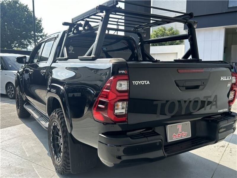 HILUX