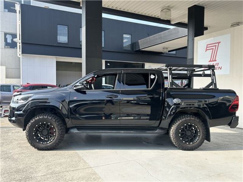 HILUX
