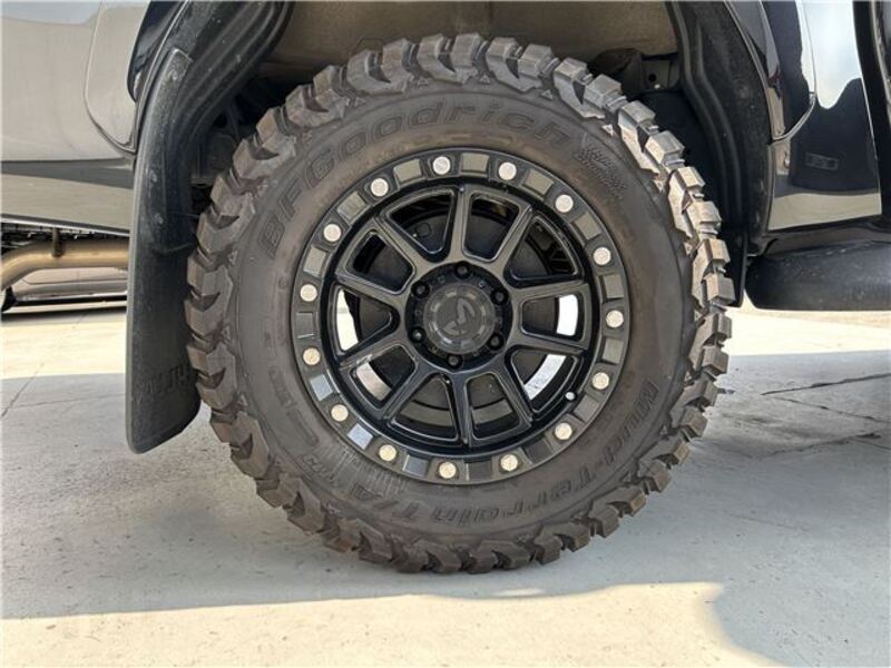HILUX