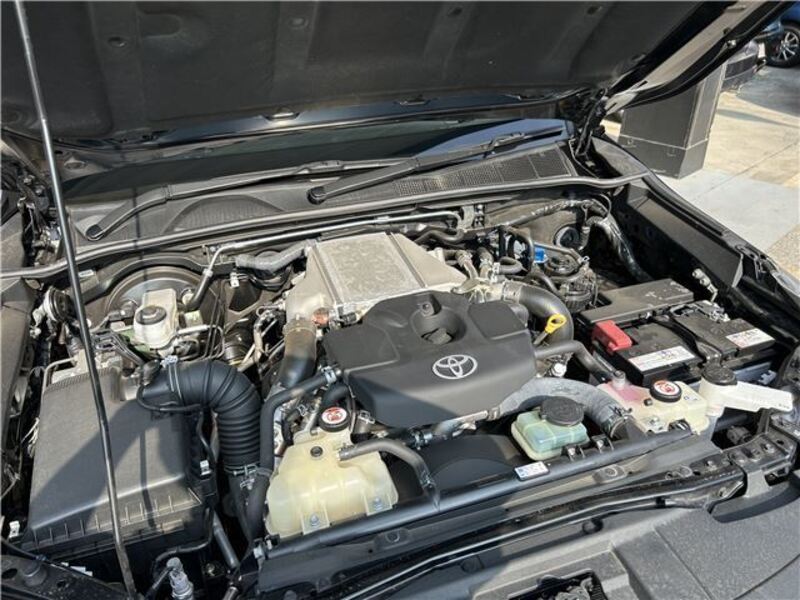 HILUX