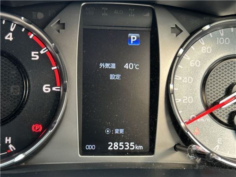 HILUX