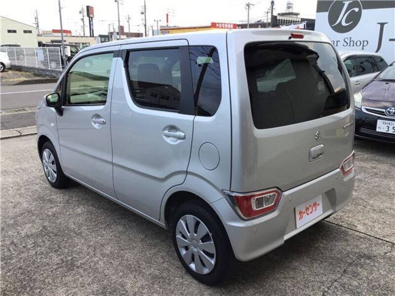 WAGON R