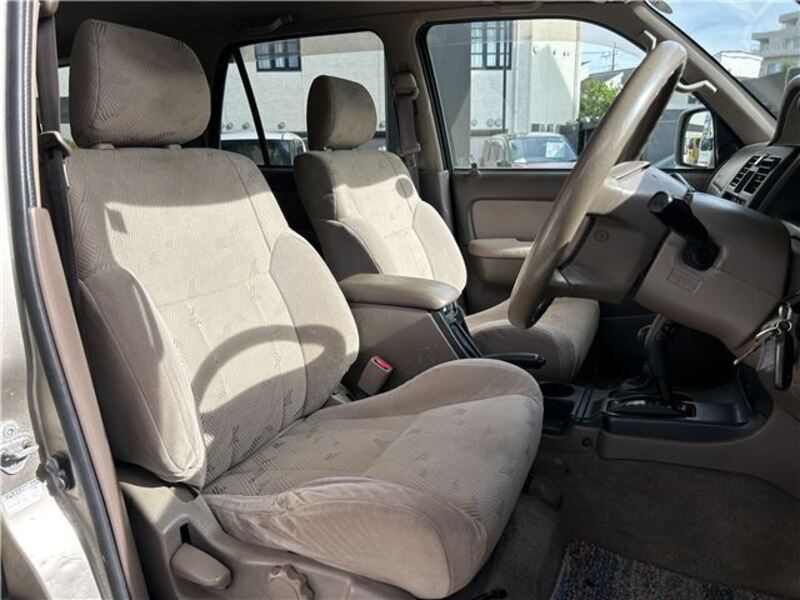 HILUX SURF