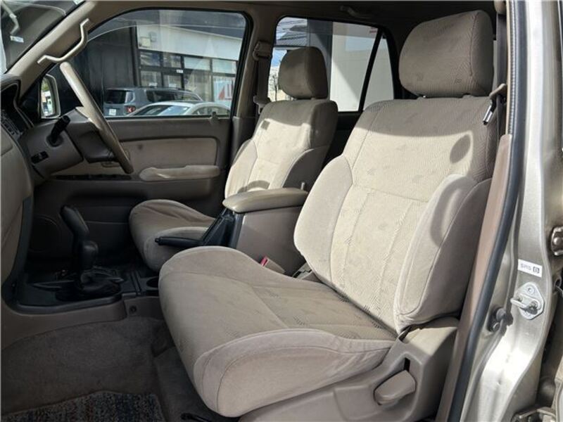 HILUX SURF