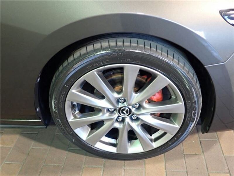 MAZDA3