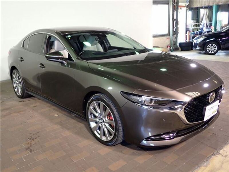 MAZDA3