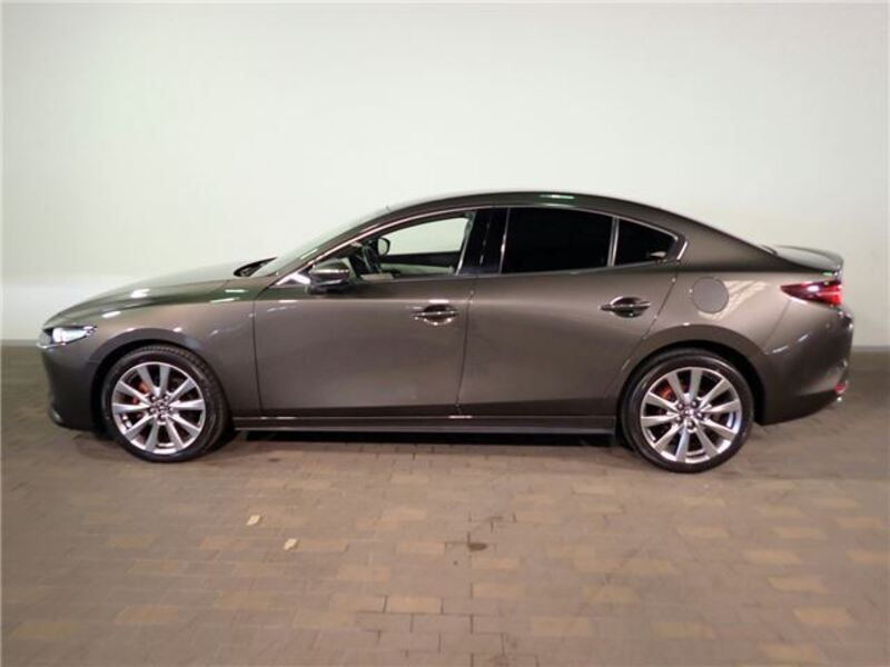 MAZDA3