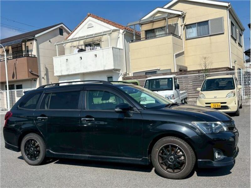 COROLLA FIELDER