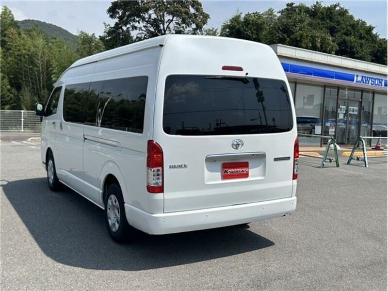 HIACE