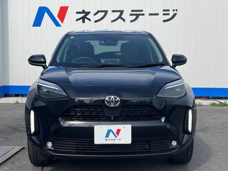 YARIS CROSS