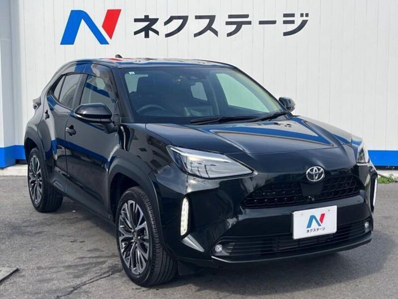YARIS CROSS