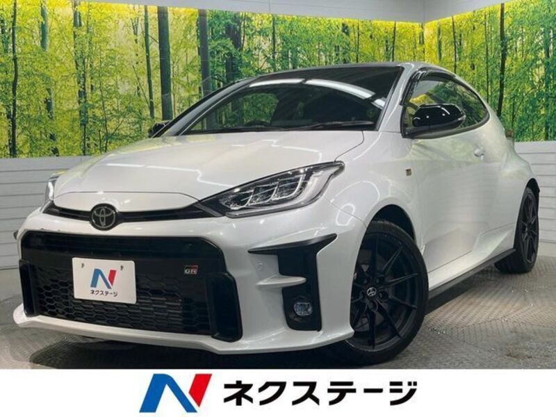 GR YARIS-0
