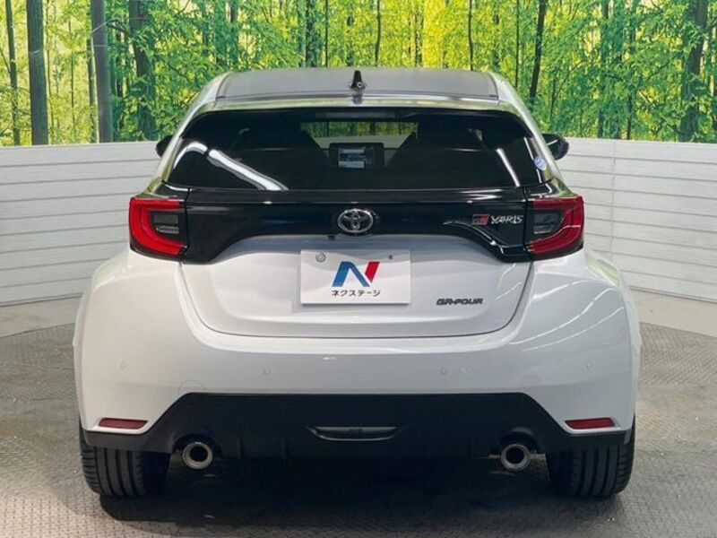 GR YARIS