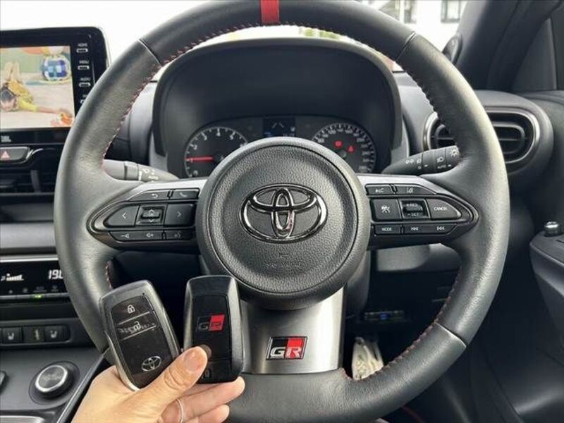 GR YARIS