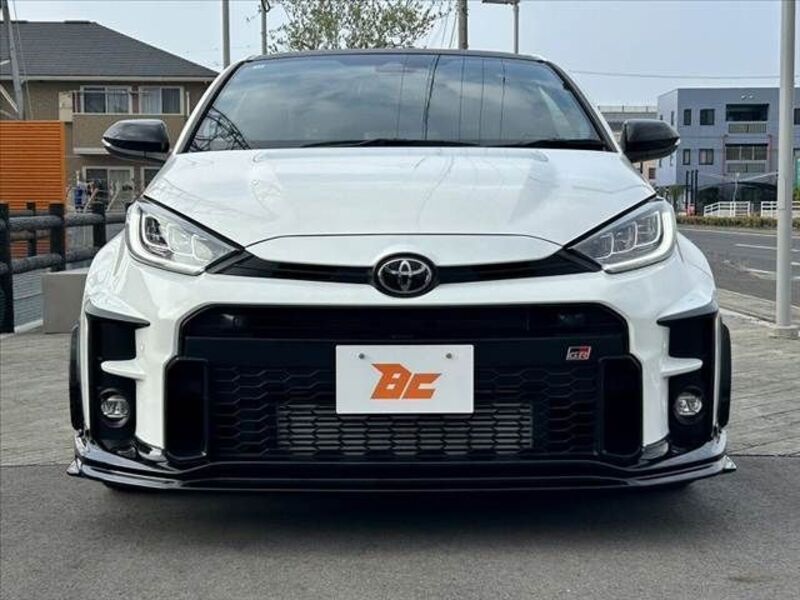 GR YARIS