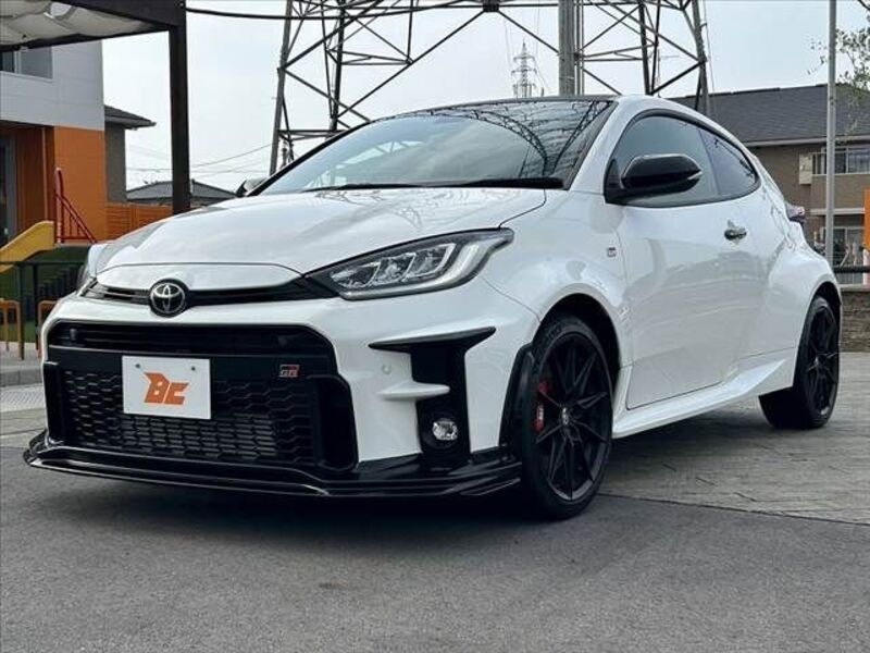 GR YARIS