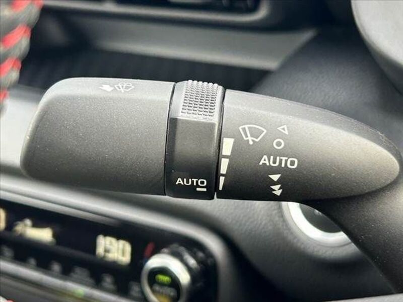 GR YARIS