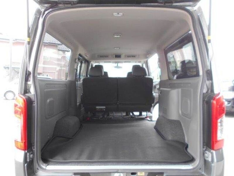 NV350 CARAVAN